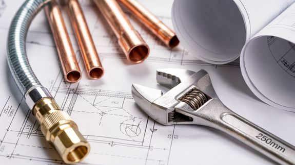 What are the benefits of using a tankless water heater?