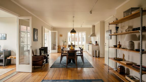 Flooring Pros & Painting