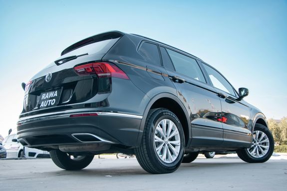 Photo of a Black Vehicle