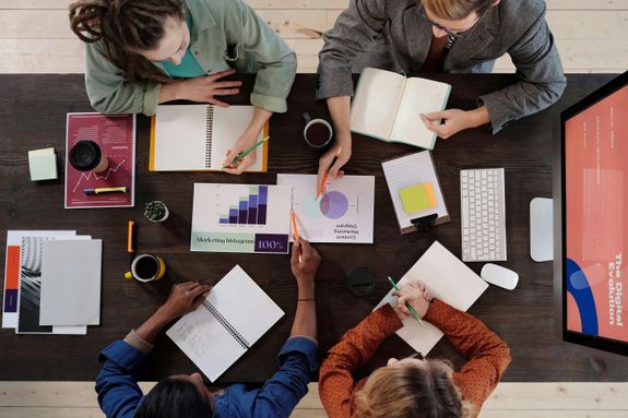 How do you determine the pricing and positioning strategy for my product?
