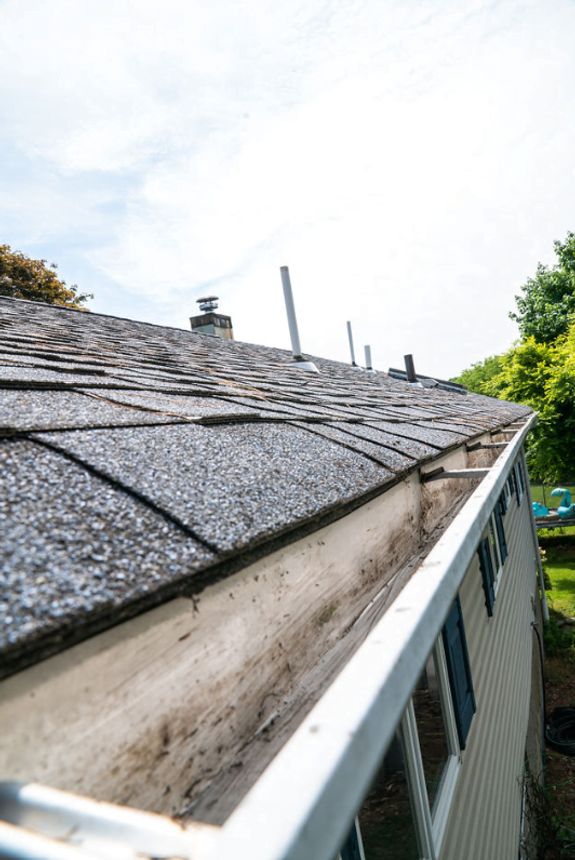 Seamless Gutter Installation