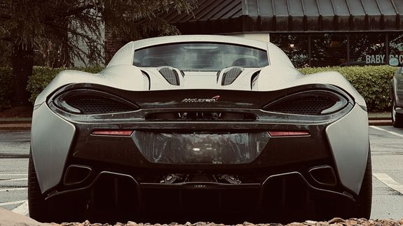 Your car has never looked better. "Le Mans" package