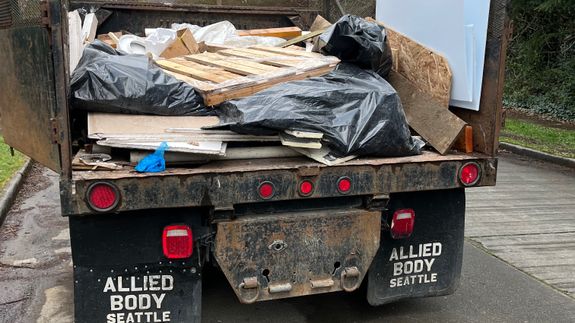 Your Trusted Partner in Decluttering