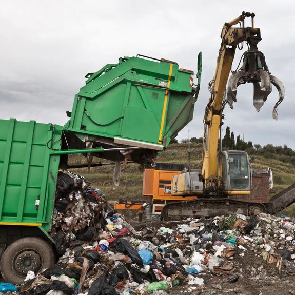 Eco-Friendly Junk Disposal