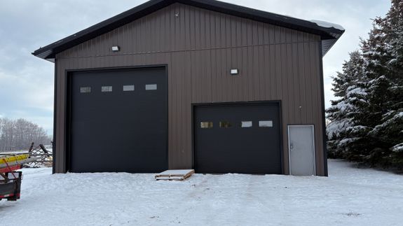 From framing to finishing, we tackle any project with precision and 40 years of proven experience.