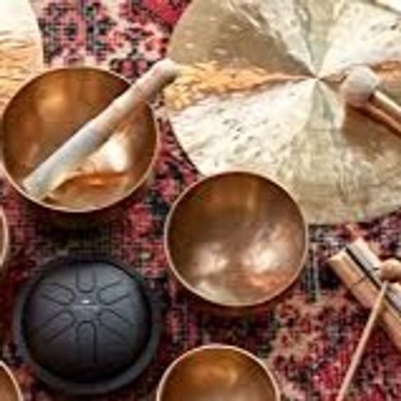 Who can benefit from Reiki and sound healing?