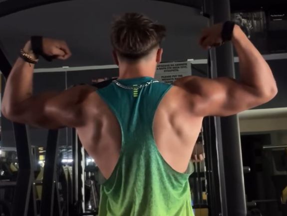 Los servicios incluyen la Membresía del Gimnasio?