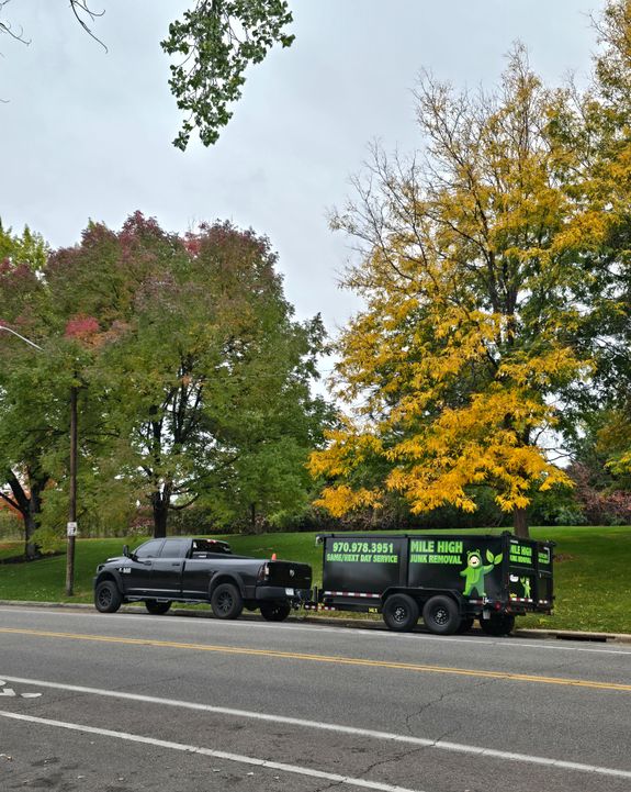 Fast, reliable junk removal for homes and businesses — same-day service available.