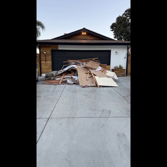 Reliable Junk Removal Services in Carlsbad, CA