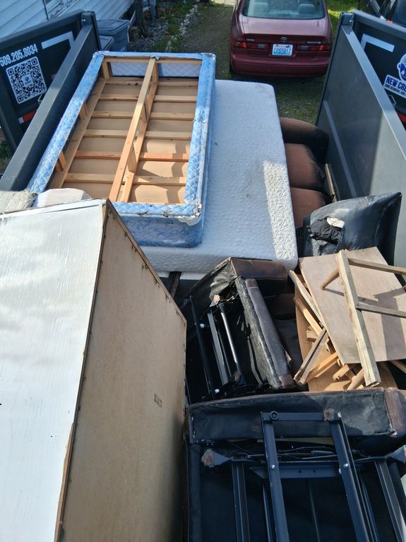 How does the furniture recycling process work?