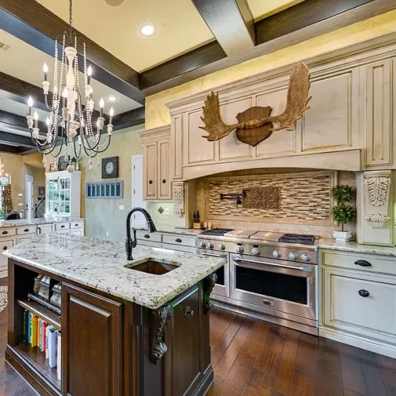 What is the budget range for a customized kitchen remodeling project?