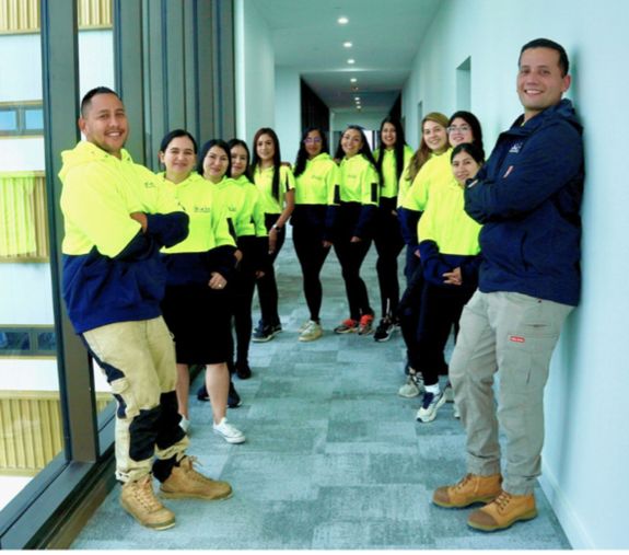 Round Brown Wooden 5-piece Dining Set in Room