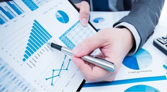 Multiple Graphs on a Laptop Screen