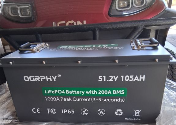 How does BMS rating affect acceleration in golf carts?