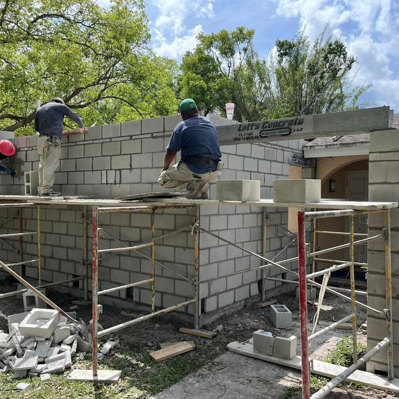 Are CMU walls suitable for both residential and commercial projects?