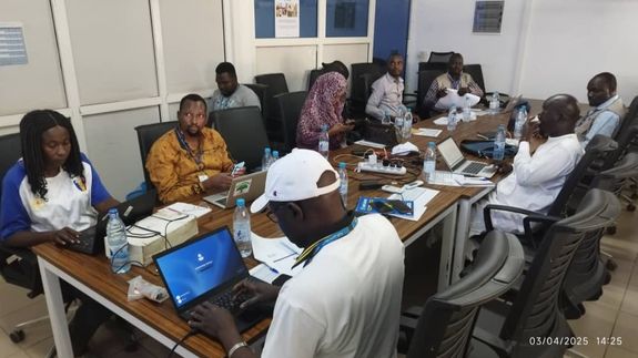 Free stock photo of adults, analysis, anticipation