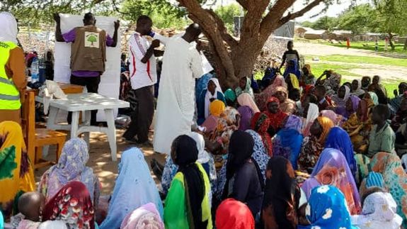 White Wooden Table With Chairs Set