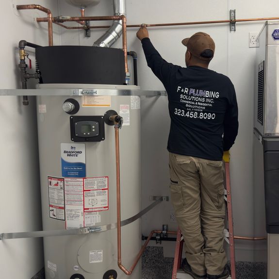 What sets F&R Plumbing Solutions Inc.apart from other plumbers?