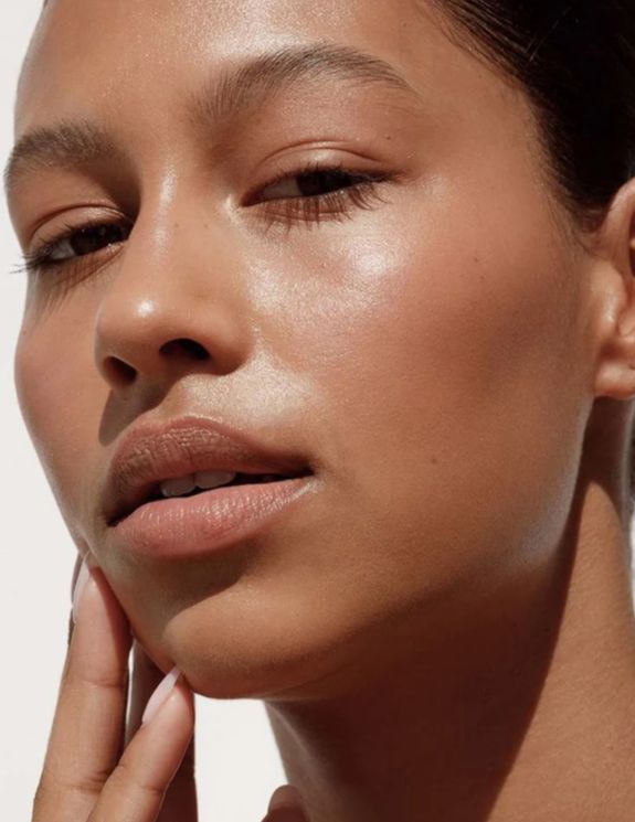 Thread Lift Treatments: Non-Surgical Skin Tightening and Rejuvenation