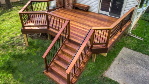 Transform Your Outdoors with Stunning Fences and Decks
