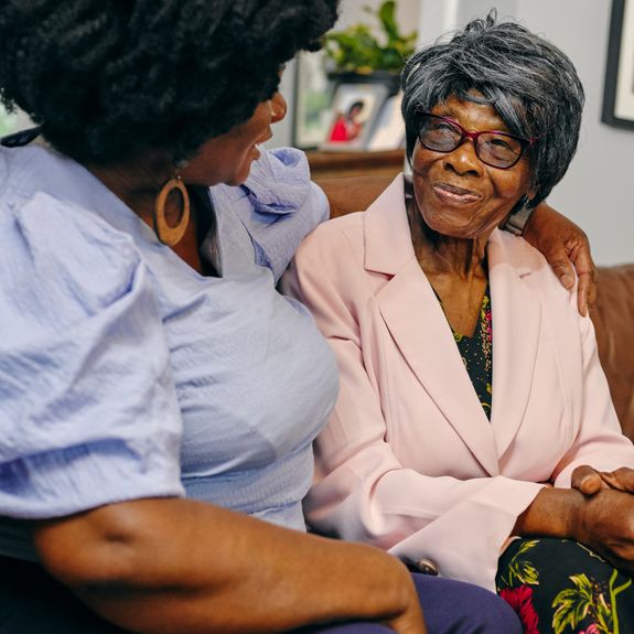 Can family members visit the residents at Cornerstone Independent Living?