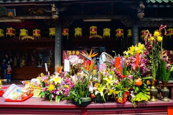 Honor Your Loved Ones with Respectful Traditional Memorials in NYC