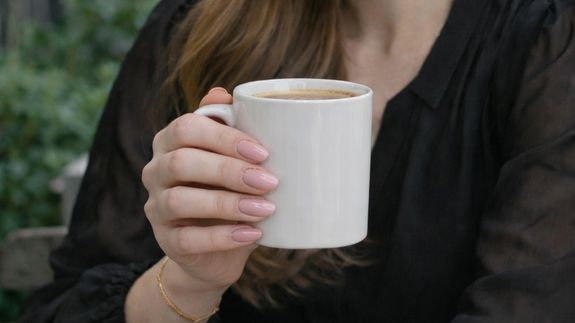 Zeit für Ihre Hände mit unserer sanften Maniküre