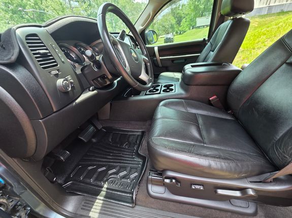 Deep Interior Cleaning
