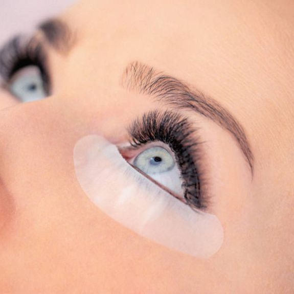Eyelash extension 