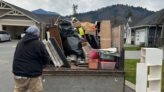 Remove the Clutter, Reclaim Your Space in Surrey.