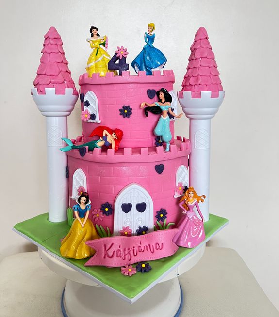 Delicious Custom Cakes