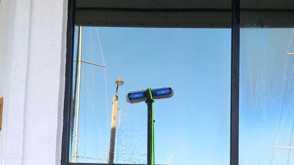 Commercial Window Cleaning: Transform Your Business