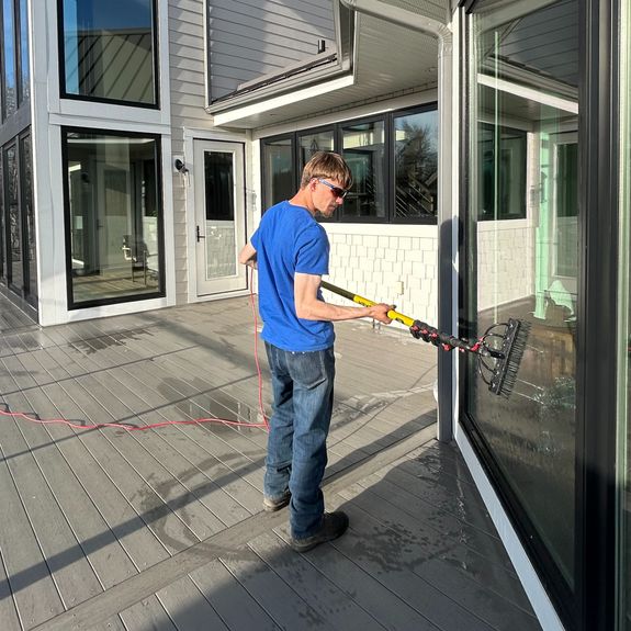 Experience Crystal-Clear Views with Pristine Windows and Vinyl in Edmonton