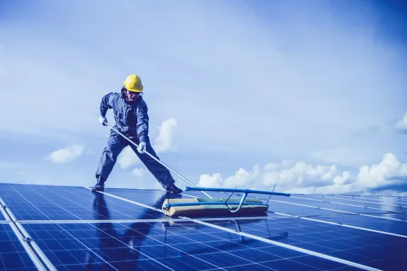 Maximize Your Solar Efficiency with Anderson Solar Panel Cleaning