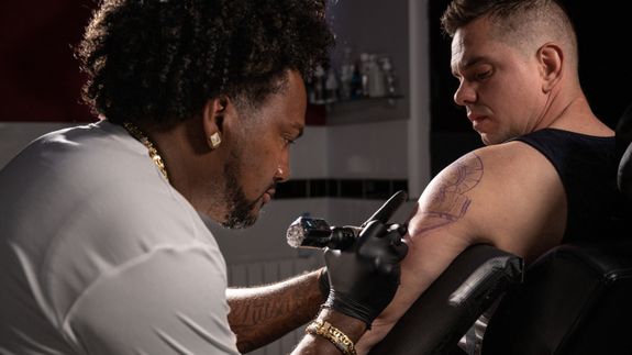 Stylish Haircuts, Creative Tattoos & Piercings in Discovery Bay