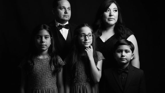 Capture Your Family’s Story in Miami’s Golden Light.