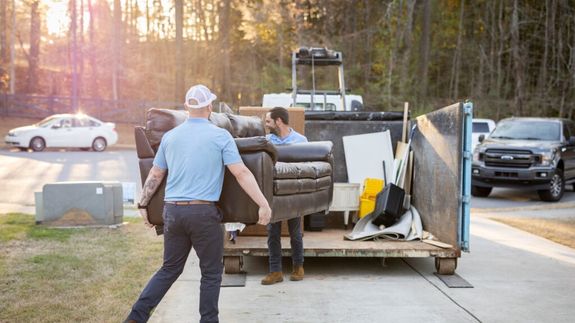 A hassle-free approach to revitalizing your commercial space in Dresden.