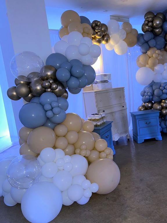 💜 Ultra Lush Balloon Experience